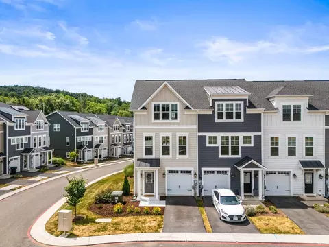 3406 Monterey Dr, Rockingham, VA 22801
