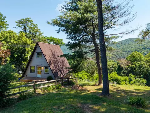1093 Overlook Mountain Rd, Elkton, VA 22827