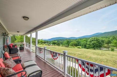 158 Apple Ln, Afton, VA 22920