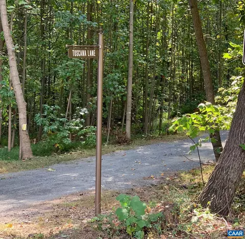 48-13 O13v13u Courthouse Mountain Rd, Madison, VA 22727