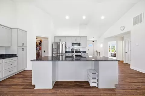 Kitchen - 101 Evershire St, Waynesboro, VA 22980 photo 4 of 4