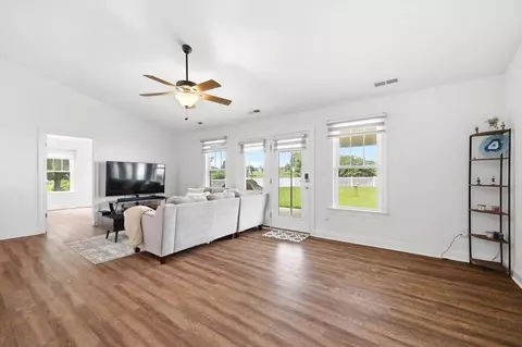 Living - 101 Evershire St, Waynesboro, VA 22980 photo 1 of 2