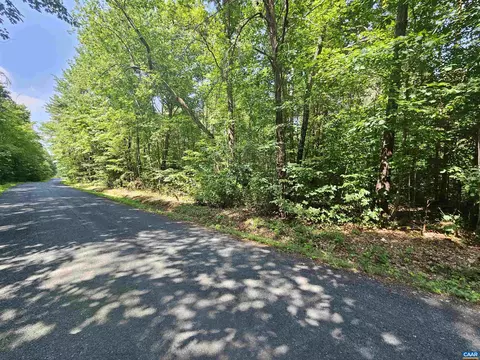 9 Ac Childress Rd, Dillwyn, VA 23936