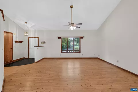 9 Timberlake Ter, Palmyra, VA 22963 photo 3