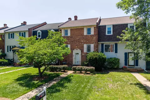 1055 Meadowlark Dr, Harrisonburg, VA 22802