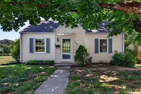 303 Grubert Ave, Staunton, VA 24401