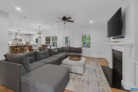 905 Williston Ct, Charlottesville, VA 22901 photo 8
