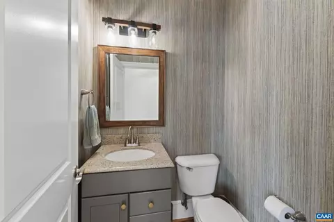 905 Williston Ct, Charlottesville, VA 22901 photo 16