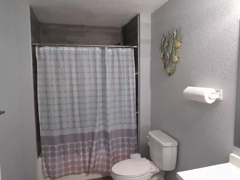 624 Augusta St, Hampton, VA 23669 photo 8
