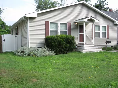 624 Augusta St, Hampton, VA 23669 photo 2