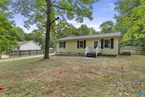 95 B-a-h Rd, Scottsville, VA 24590