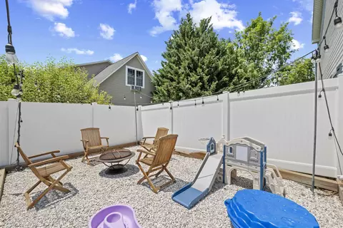 Exterior - 2185 Cloverleaf Ln, Dayton, VA 22821 photo 6 of 21
