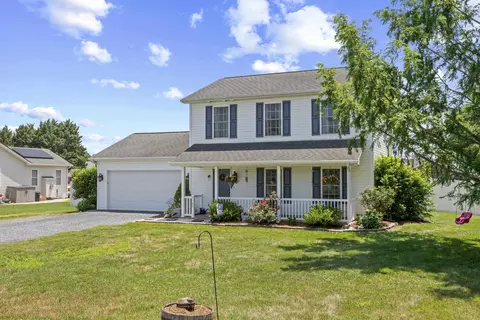 Exterior - 2185 Cloverleaf Ln, Dayton, VA 22821 photo 3 of 21