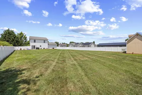 Exterior - 2185 Cloverleaf Ln, Dayton, VA 22821 photo 10 of 21