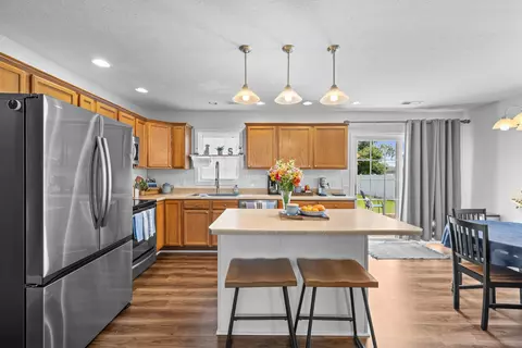 Kitchen - 2185 Cloverleaf Ln, Dayton, VA 22821 photo 2 of 10