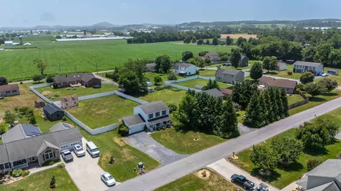View/Area - 2185 Cloverleaf Ln, Dayton, VA 22821 photo 10 of 13