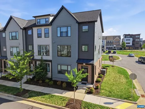 912 Orion Ln, Crozet, VA 22932