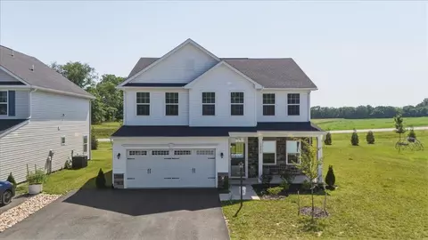 10696 Whispering Pine Ln, Mcgaheysville, VA 22840