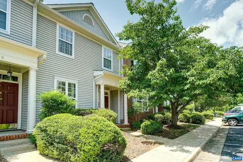 1121 Somer Chase Ct, Charlottesville, VA 22911