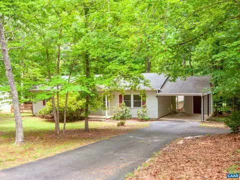 Exterior - 56 Riverside Dr, Palmyra, VA 22963 photo 3 of 15