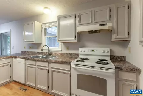 Kitchen - 56 Riverside Dr, Palmyra, VA 22963 photo 2 of 3