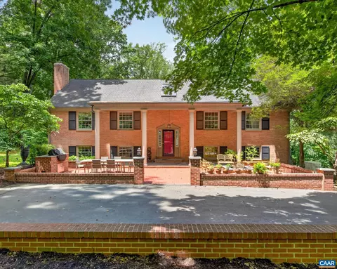860 Flordon Dr, Charlottesville, VA 22901