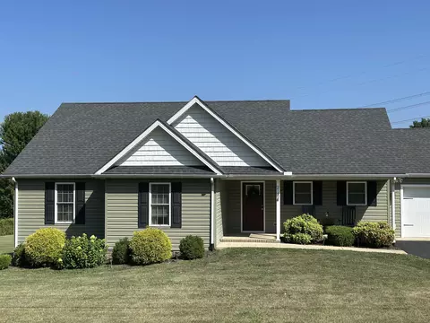 2148 Lee Jackson Hwy, Staunton, VA 24401