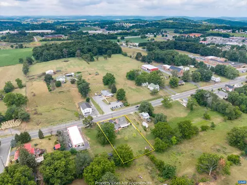 View/Area - 210 Draft Ave, Stuarts Draft, VA 24477 photo 3 of 6