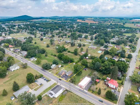 View/Area - 210 Draft Ave, Stuarts Draft, VA 24477 photo 5 of 6