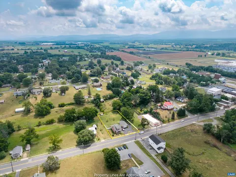 View/Area - 210 Draft Ave, Stuarts Draft, VA 24477 photo 2 of 6