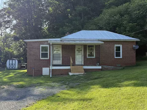 8760 Brocks Gap Rd, Broadway, VA 22815