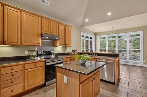 1317 Stonegate Ct, Crozet, VA 22932