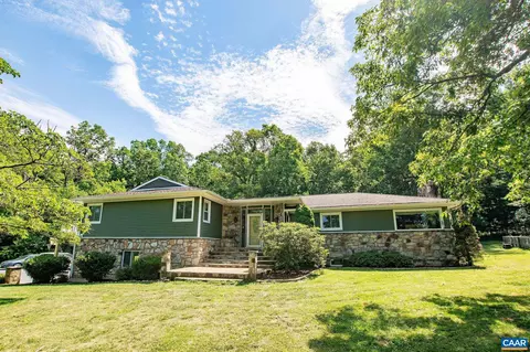3449 Wildwood Dr, Keezletown, VA 22832
