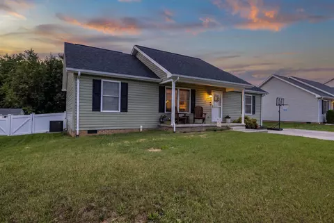 1450 Mandolin Ave, Grottoes, VA 24441