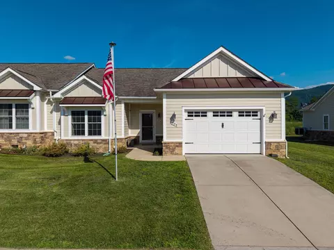 204 Grafton Ct, Edinburg, VA 22824