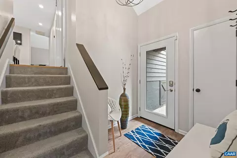 101 Blithe Ct, Charlottesville, VA 22901 photo 6
