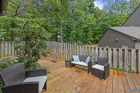 Exterior - 101 Blithe Ct, Charlottesville, VA 22901 photo 6 of 9
