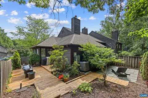 Exterior - 101 Blithe Ct, Charlottesville, VA 22901 photo 9 of 9