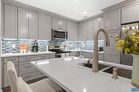 Kitchen - 101 Blithe Ct, Charlottesville, VA 22901 photo 4 of 8