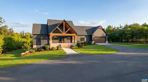 13044 S Constitution Rte S, Scottsville, VA 24590