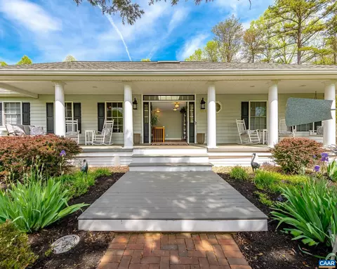 1089 Broken Island Rd, Palmyra, VA 22963