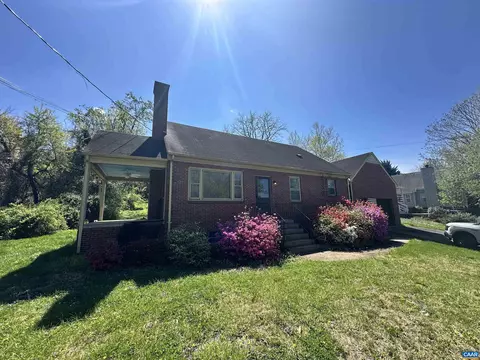 912 Saint Charles Ave, Charlottesville, VA 22901