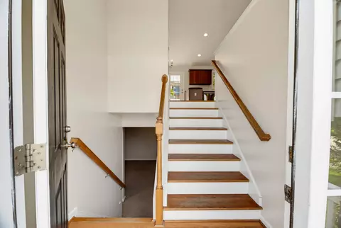Entry Way - 85 Lofty Cir, Stuarts Draft, VA 24477 photo 1 of 4