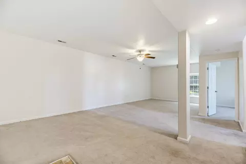 Living - 85 Lofty Cir, Stuarts Draft, VA 24477 photo 4 of 4