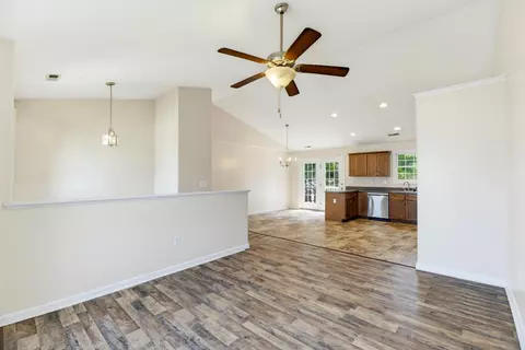 Living - 85 Lofty Cir, Stuarts Draft, VA 24477 photo 1 of 4