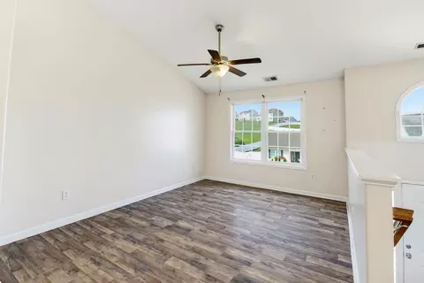 Living - 85 Lofty Cir, Stuarts Draft, VA 24477 photo 2 of 4