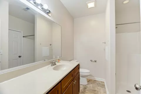 Bath - 85 Lofty Cir, Stuarts Draft, VA 24477 photo 3 of 3