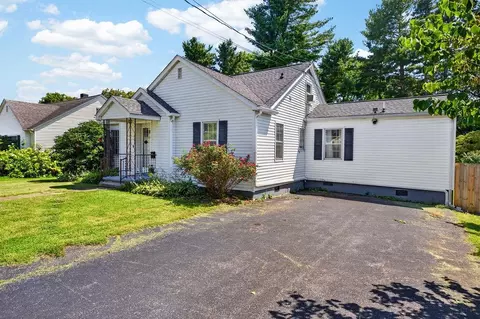 2212 Mt Vernon St, Waynesboro, VA 22980