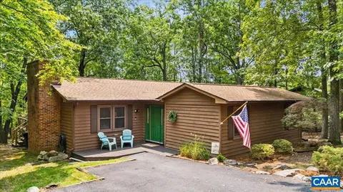 2514 Hopkins Dr, Mcgaheysville, VA 22840