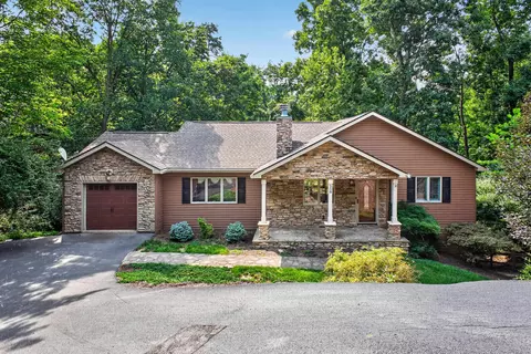258 Turkey Dr, Mcgaheysville, VA 22840